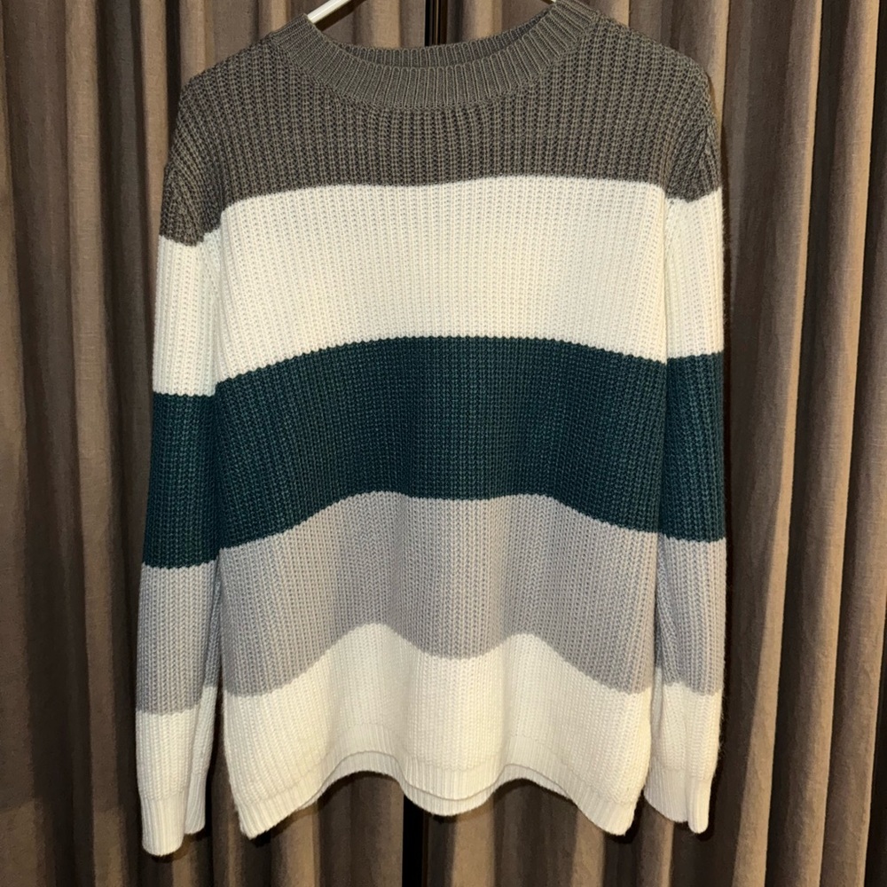 Lightweight Sweater; dark gray, light gray, dark turquoise, and white; Large